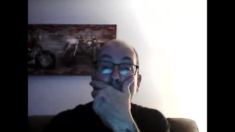 Snapshot of meathome3 chatting on 18, 2, 2025 me at home online show from 18, 2, 2025