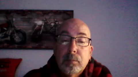 Snapshot of meathome3 chatting on 26, 7, 2026 me at home online show from 26, 7, 2026