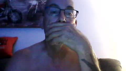 Snapshot of meathome3 chatting on 1, 8, 2026 me at home online show from 1, 8, 2026