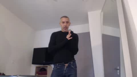 Snapshot of meditmtc chatting on 18, 12, 2024 Meditmtc online show from 18, 12, 2024