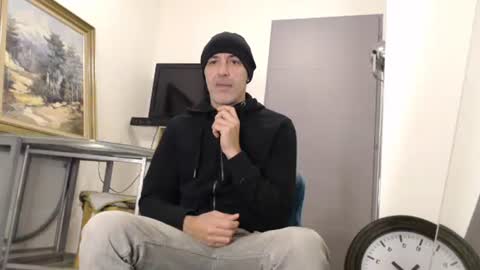 Snapshot of meditmtc chatting on 24, 12, 2024 Meditmtc online show from 24, 12, 2024