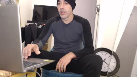 Snapshot of meditmtc chatting on 25, 12, 2024 Meditmtc online show from 25, 12, 2024