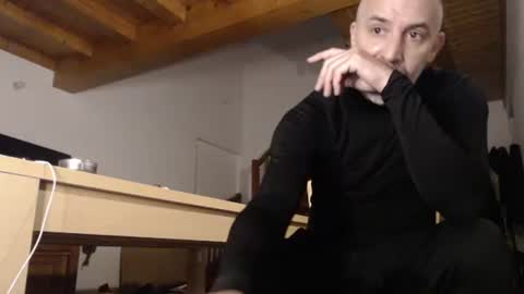 Snapshot of meditmtc chatting on 28, 1, 2025 Meditmtc online show from 28, 1, 2025