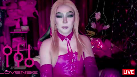 Snapshot of medusaprey chatting on 25, 2, 2026 THE QUEEN ALPHA Queen Medusa Prey online show from 25, 2, 2026