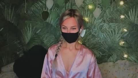 meeeewmeeeeow online show from 13, 10, 2025