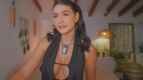 Snapshot of meegan1 chatting on 23, 10, 2025 Andrea  online show from 23, 10, 2025