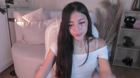 Snapshot of meelanny_ds chatting on 11, 2, 2025   online show from 11, 2, 2025
