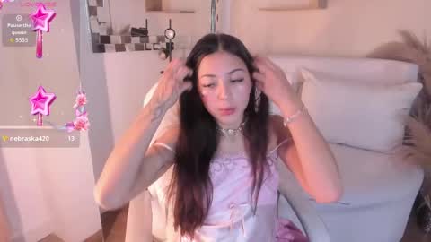 Snapshot of meelanny_ds chatting on 23, 2, 2025   online show from 23, 2, 2025