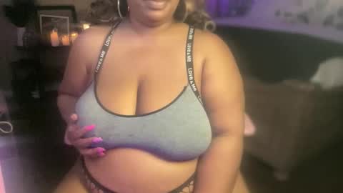 Snapshot of meetsouthernpeach chatting on 16, 11, 2025 Southern Peach online show from 16, 11, 2025