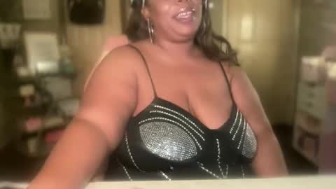 Snapshot of meetsouthernpeach chatting on 3, 12, 2025 Southern Peach online show from 3, 12, 2025