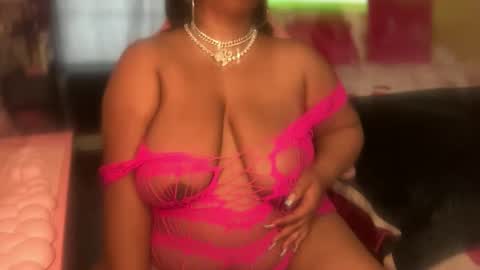 Snapshot of meetsouthernpeach chatting on 9, 1, 2026 Southern Peach online show from 9, 1, 2026