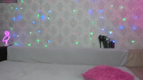 Snapshot of megan_blackmoon chatting on 5, 2, 2025 Helena Tuman online show from 5, 2, 2025