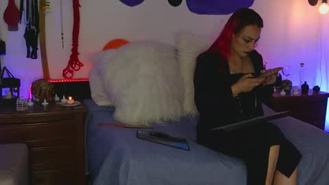 Snapshot of megan_brown4 chatting on 27, 9, 2025 Megan online show from 27, 9, 2025