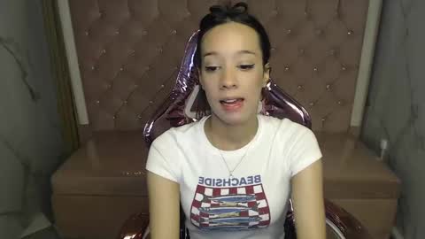 Snapshot of megan_collins_b chatting on 24, 9, 2025 megan_collins_b online show from 24, 9, 2025