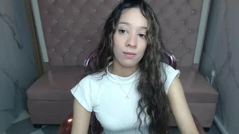 Snapshot of megan_collins_b chatting on 29, 9, 2025 megan_collins_b online show from 29, 9, 2025