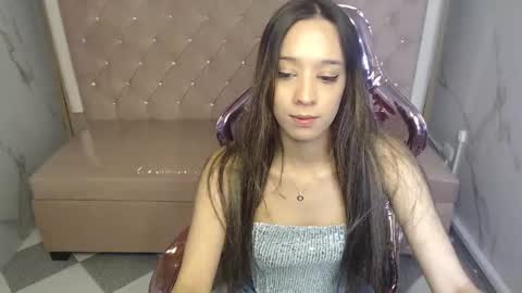 Snapshot of megan_collins_b chatting on 7, 10, 2025 megan_collins_b online show from 7, 10, 2025
