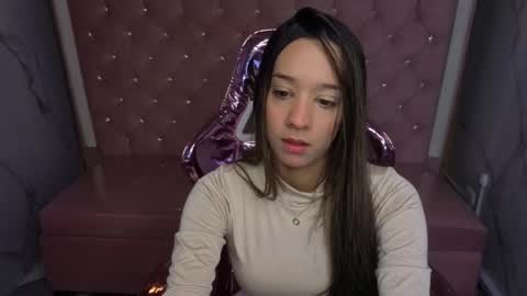 Snapshot of megan_collins_b chatting on 14, 10, 2025 megan_collins_b online show from 14, 10, 2025