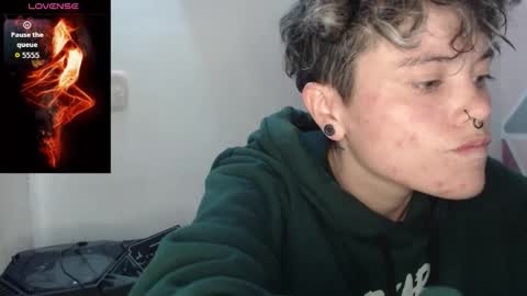 Megan and sophi online show from 16, 10, 2025