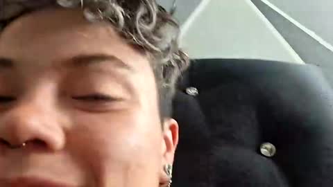 Megan and sophi online show from 16, 10, 2025