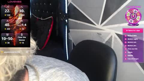 Snapshot of megan_coop3r_ chatting on 10, 1, 2026 Megan and sophi online show from 10, 1, 2026