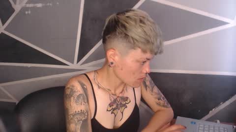 Megan and sophi online show from 19, 2, 2026