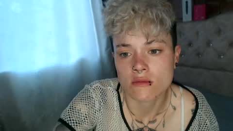 Megan and sophi online show from 12, 6, 2026