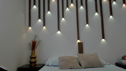 MEGAN COOPER online show from 19, 12, 2025