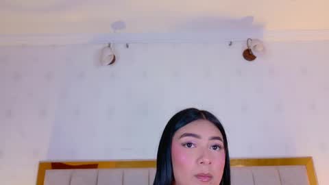 Carolina Paez online show from 9, 5, 2026