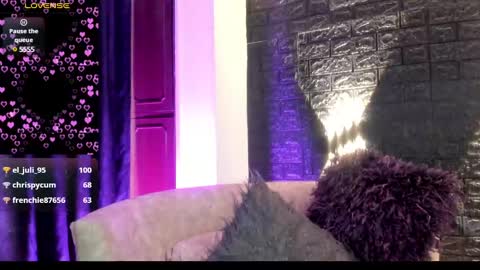     online show from 23, 12, 2024