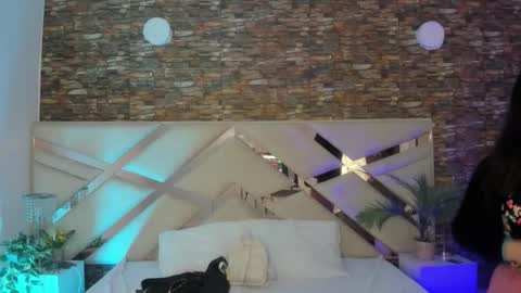     online show from 8, 1, 2026