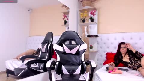 Snapshot of megan_hally chatting on 23, 12, 2024 Megan online show from 23, 12, 2024