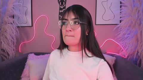     online show from 12, 12, 2024