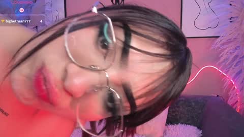     online show from 19, 12, 2024