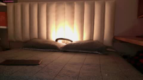     online show from 16, 10, 2025