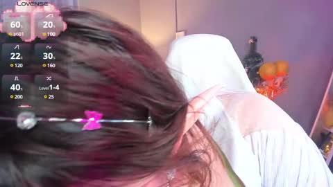 Snapshot of megan_nelson chatting on 10, 1, 2025 Megan Nelson online show from 10, 1, 2025