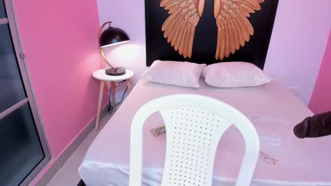 Megan  online show from 28, 9, 2025