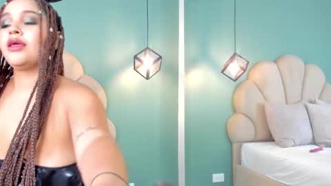 Snapshot of megan_velour chatting on 30, 10, 2025 Megan online show from 30, 10, 2025