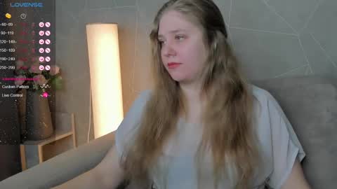 Snapshot of megan_violer chatting on 12, 12, 2024 Megan Mon Fri  1600-2200pm Tue Wen Sat 0900-1600pm online show from 12, 12, 2024