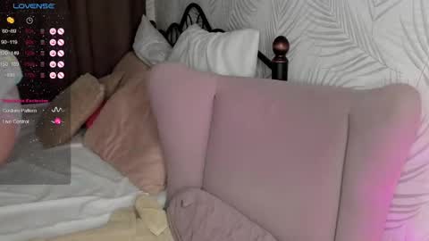 Snapshot of megan_violer chatting on 27, 12, 2024 Megan Mon Fri  1600-2200pm Tue Wen Sat 0900-1600pm online show from 27, 12, 2024