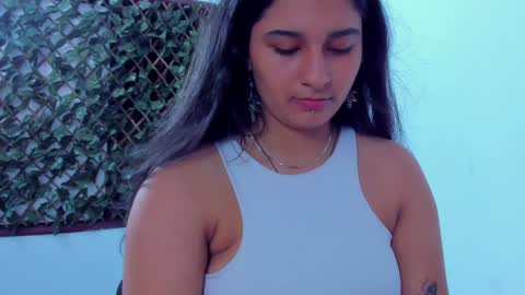 megan white 01  online show from 10, 12, 2024