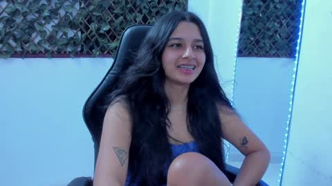 megan white 01  online show from 30, 1, 2025
