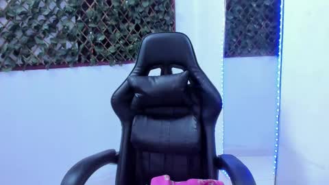 megan white 01  online show from 15, 2, 2025