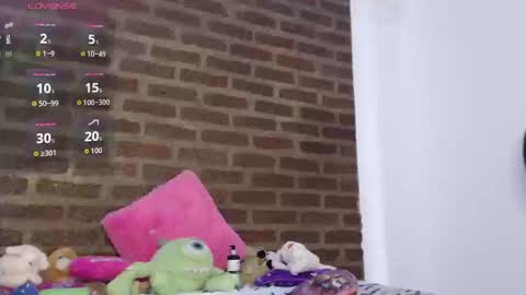 Snapshot of megancolins1 chatting on 22, 9, 2025 ---Megan--- online show from 22, 9, 2025