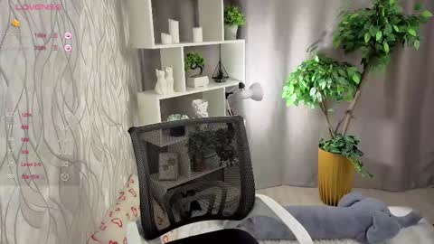 Snapshot of megancooks chatting on 4, 10, 2025 Michelle online show from 4, 10, 2025