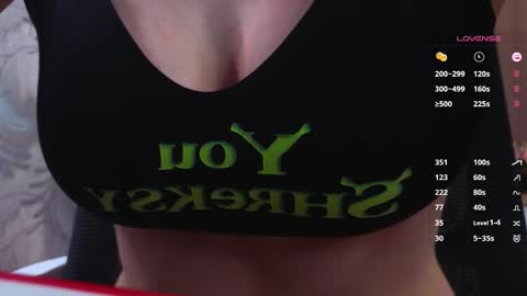 Snapshot of megancooks chatting on 26, 11, 2025 Michelle online show from 26, 11, 2025