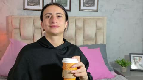 meganfennix online show from 1, 6, 2026