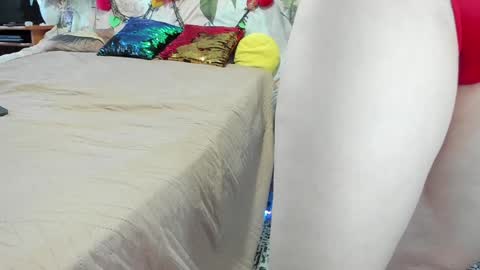 Snapshot of meganfox3325 chatting on 2, 2, 2025 Nicki--------- Welcome to my Room online show from 2, 2, 2025
