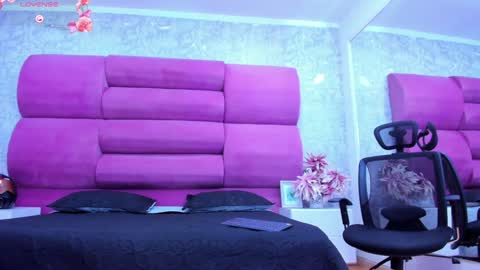 Snapshot of meganfoxxi_ chatting on 15, 12, 2024 MeganFOXXI online show from 15, 12, 2024