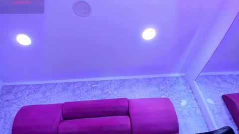 Snapshot of meganfoxxi_ chatting on 28, 2, 2025 MeganFOXXI online show from 28, 2, 2025