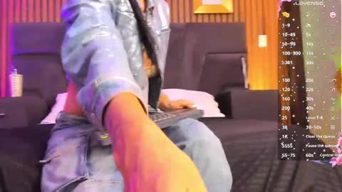 Snapshot of meganfoxxi_ chatting on 24, 10, 2025 MeganFOXXI  online show from 24, 10, 2025